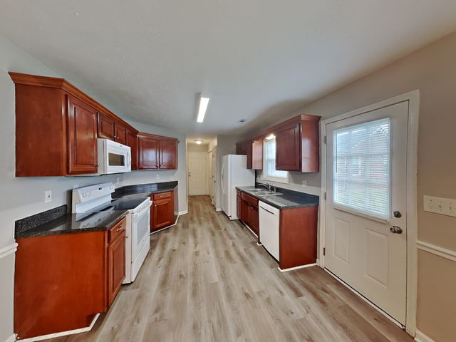 9021 Macbeth Dr, Smyrna, TN 37167