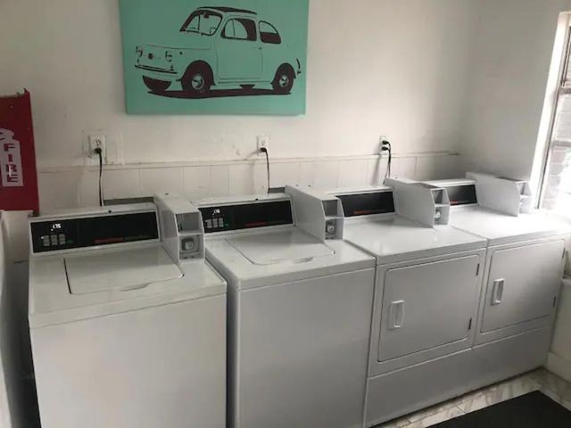 5909 Bolm RD 2, Austin, TX 78721