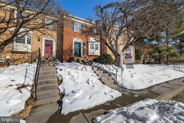 24 BOULDER CT, Cockeysville, MD 21030