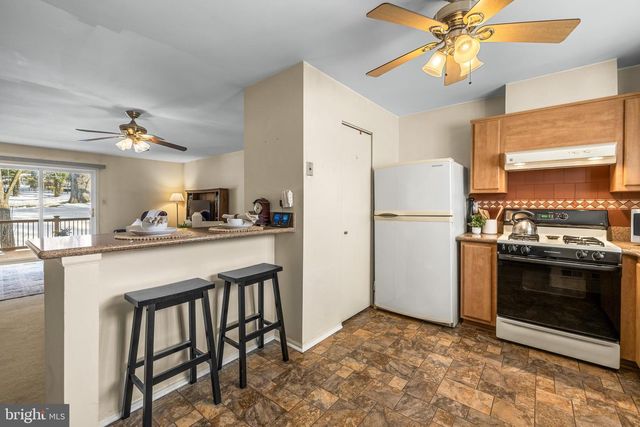 24 BOULDER CT, Cockeysville, MD 21030