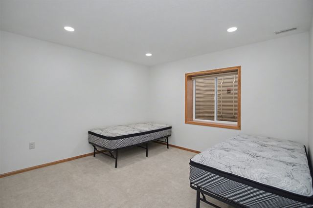 501-505 Beedle Drive, Ames, IA 50014