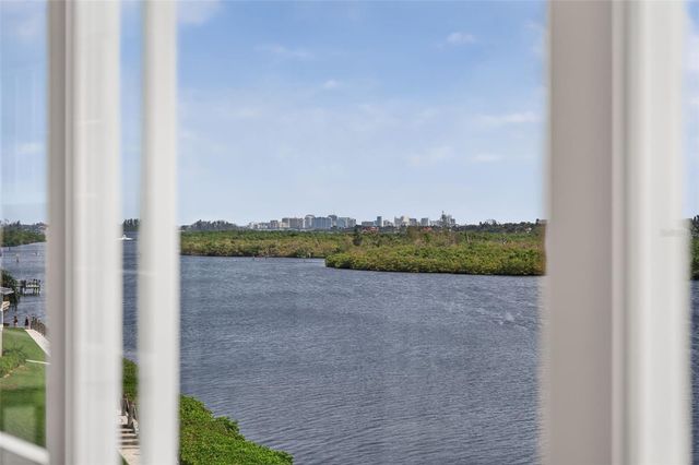 1280 DOLPHIN BAY WAY 402, Sarasota, FL 34242