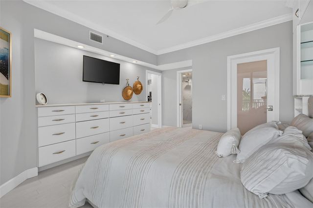 1280 DOLPHIN BAY WAY 402, Sarasota, FL 34242