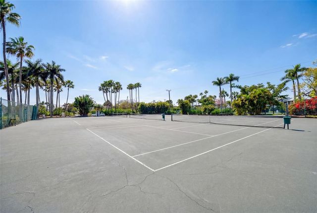 1280 DOLPHIN BAY WAY 402, Sarasota, FL 34242