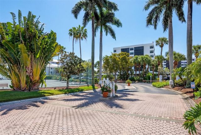 1280 DOLPHIN BAY WAY 402, Sarasota, FL 34242