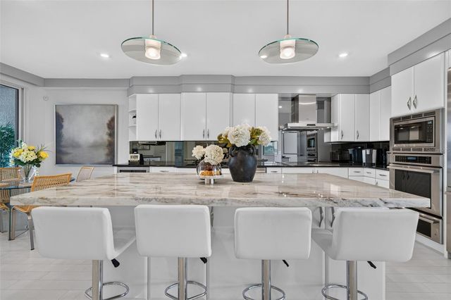 1280 DOLPHIN BAY WAY 402, Sarasota, FL 34242