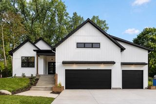 3245 Midland Drive Se, Grand Rapids Twp, MI 49546