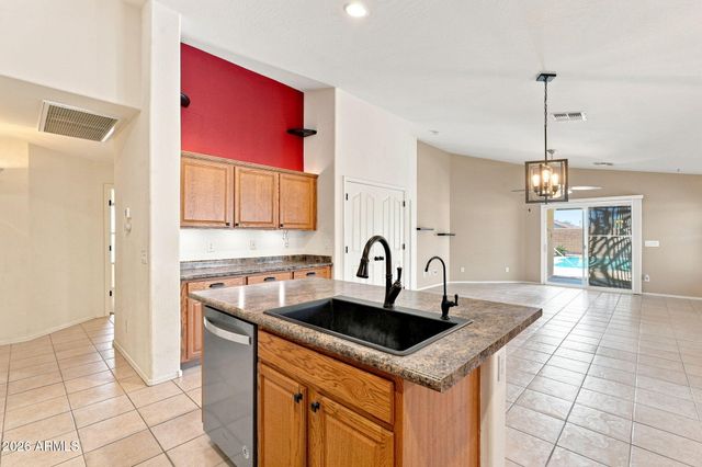 521 W ANGUS Road, San Tan Valley, AZ 85143