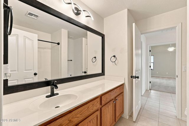 521 W ANGUS Road, San Tan Valley, AZ 85143