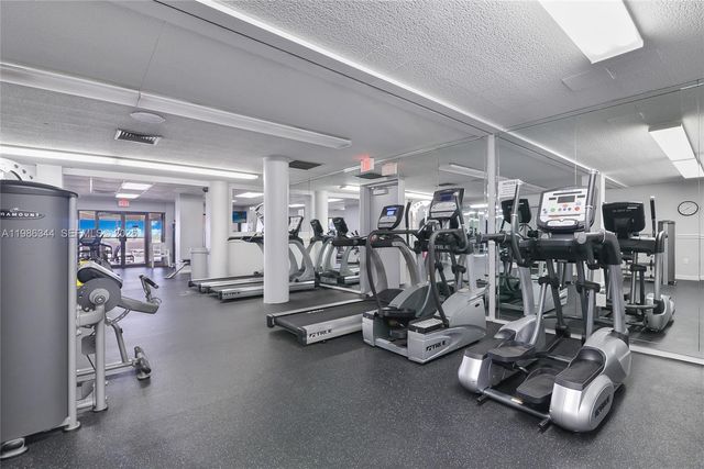 1985 S Ocean Dr 10A, Hallandale Beach, FL 33009