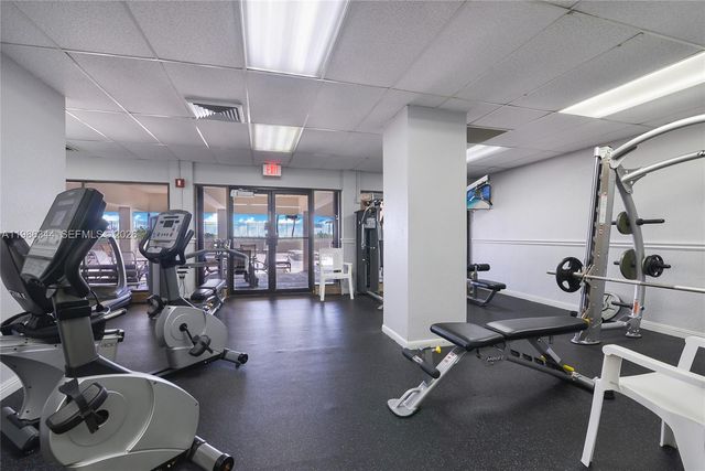 1985 S Ocean Dr 10A, Hallandale Beach, FL 33009