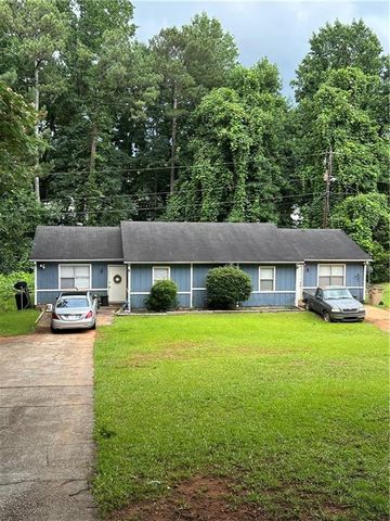 1292 Crystal Lake Road, College Park, GA 30349