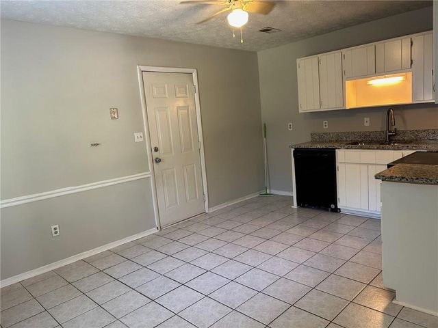 1292 Crystal Lake Road, College Park, GA 30349