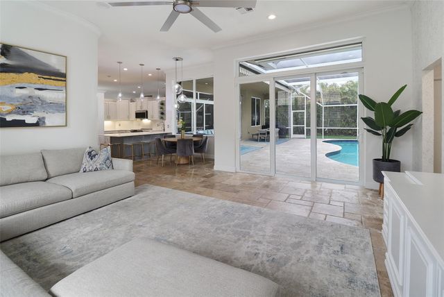 6430 NW 98th Lane, Parkland, FL 33076