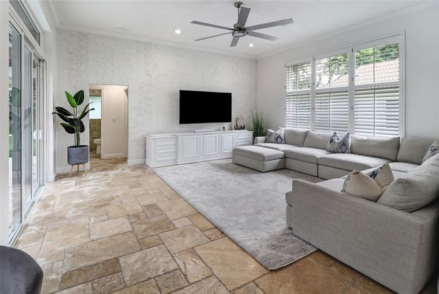 6430 NW 98th Lane, Parkland, FL 33076