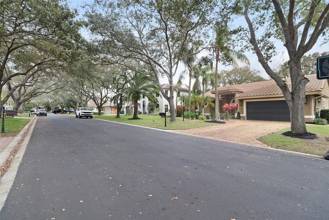 6430 NW 98th Lane, Parkland, FL 33076
