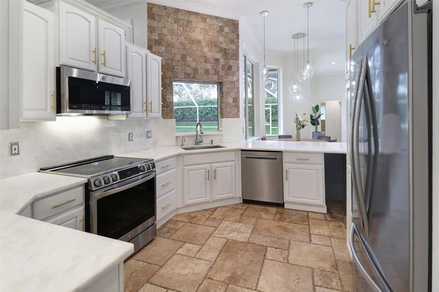 6430 NW 98th Lane, Parkland, FL 33076