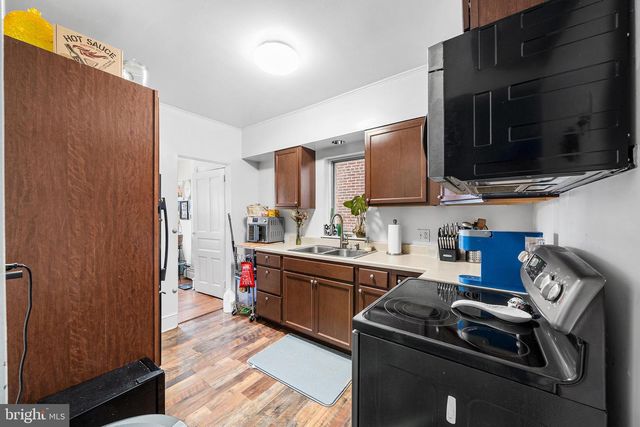 131 W 4TH AVE, Conshohocken, PA 19428