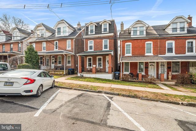 131 W 4TH AVE, Conshohocken, PA 19428