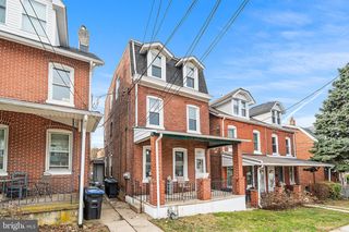 131 W 4TH AVE, Conshohocken, PA 19428
