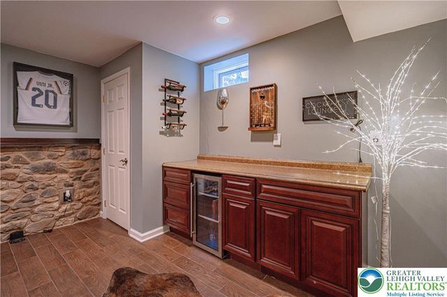 287 Palmetto Drive, Easton, PA 18045