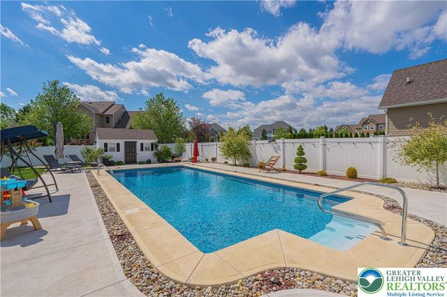 287 Palmetto Drive, Easton, PA 18045