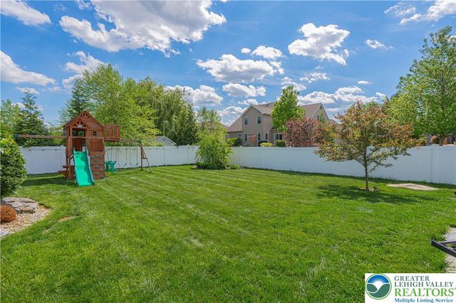 287 Palmetto Drive, Easton, PA 18045