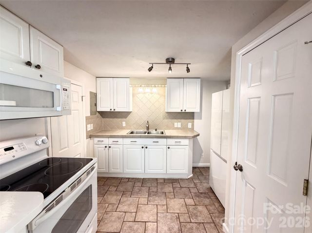 9801 Hannon Road, Charlotte, NC 28227