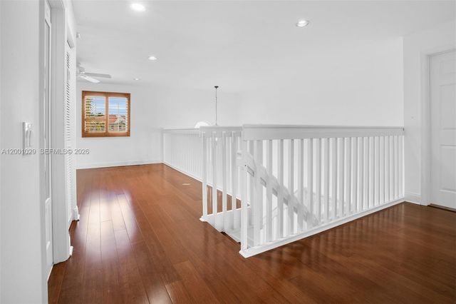 4467 Fox Glove Ln, Weston, FL 33331