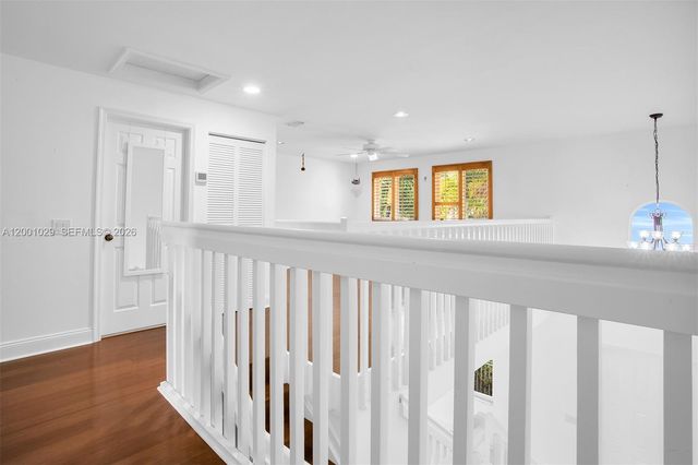 4467 Fox Glove Ln, Weston, FL 33331