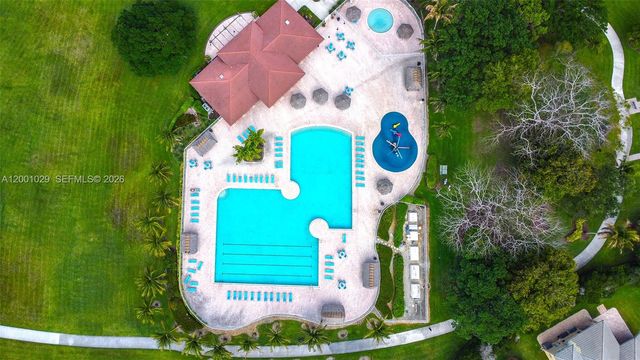 4467 Fox Glove Ln, Weston, FL 33331