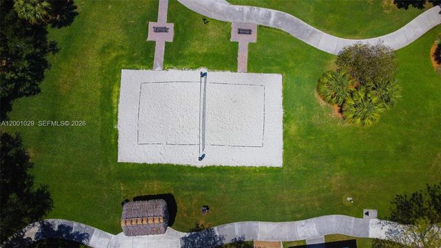 4467 Fox Glove Ln, Weston, FL 33331