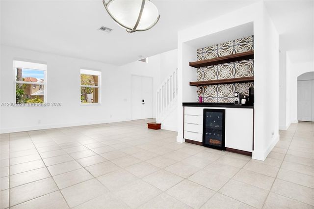 4467 Fox Glove Ln, Weston, FL 33331