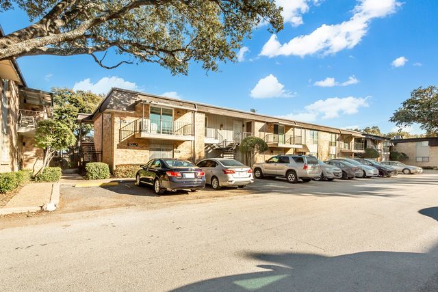 10248 Regal Oaks Drive A, Dallas, TX 75230