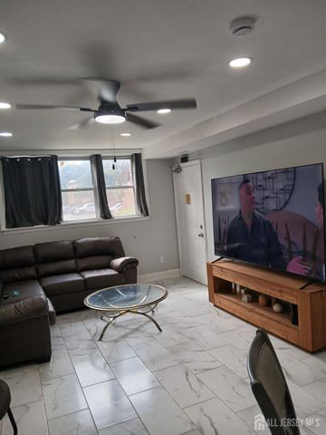274 College Drive, Edison, NJ 08817