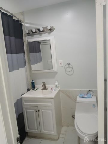 274 College Drive, Edison, NJ 08817