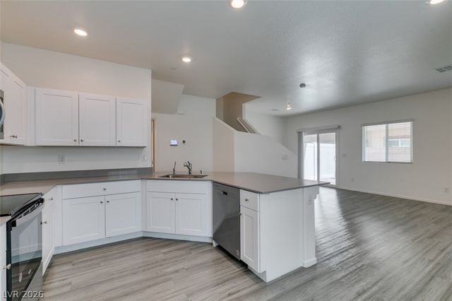 7840 Jupiter Sky Street 2, North Las Vegas, NV 89084