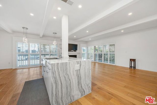 1002 20th Street, Santa Monica, CA 90403