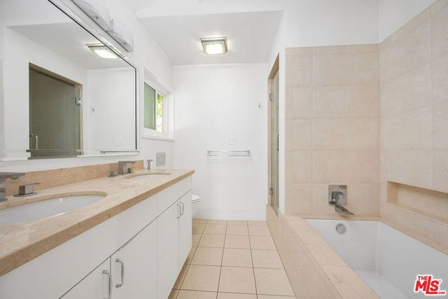 1002 20th Street, Santa Monica, CA 90403