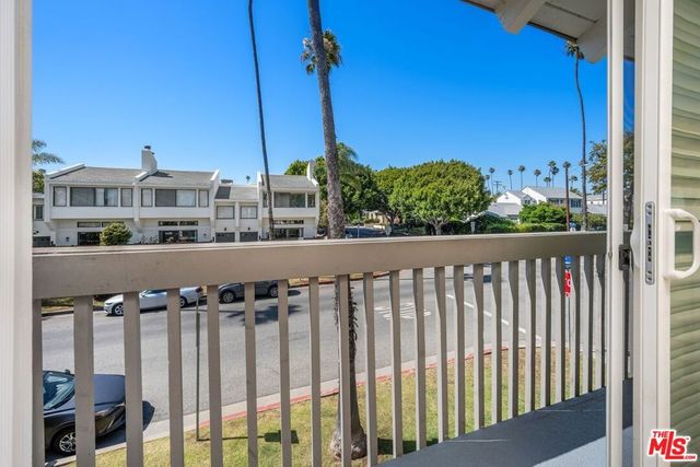 1002 20th Street, Santa Monica, CA 90403