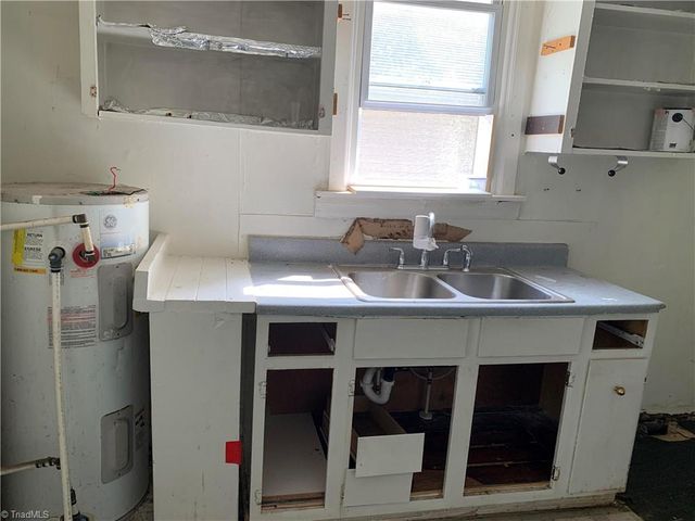 1015 Adams Street, High Point, NC 27262
