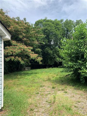 1015 Adams Street, High Point, NC 27262
