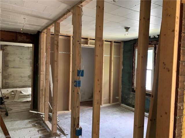 1015 Adams Street, High Point, NC 27262