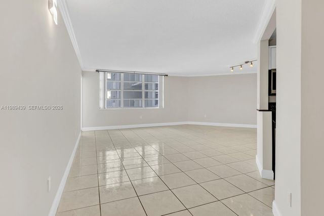 2750 NE 183rd St 806, Aventura, FL 33160