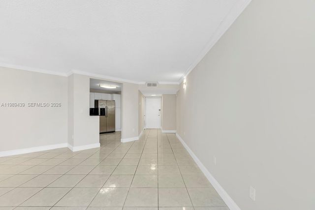 2750 NE 183rd St 806, Aventura, FL 33160