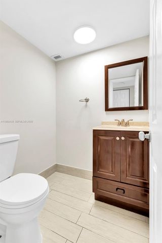 2750 NE 183rd St 806, Aventura, FL 33160