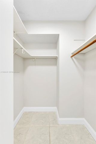 2750 NE 183rd St 806, Aventura, FL 33160