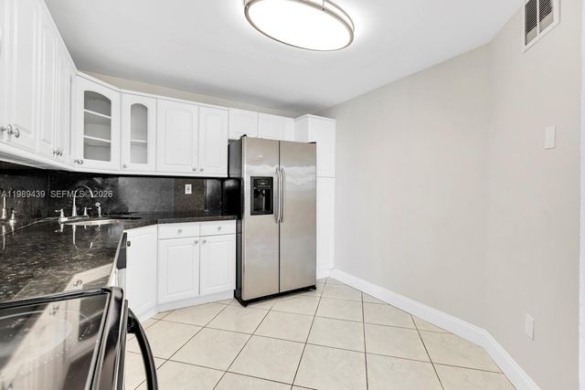 2750 NE 183rd St 806, Aventura, FL 33160