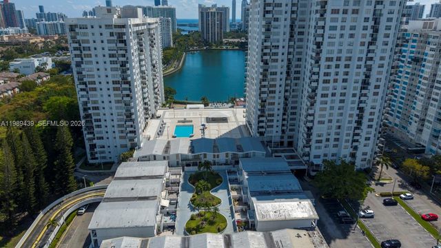 2750 NE 183rd St 806, Aventura, FL 33160