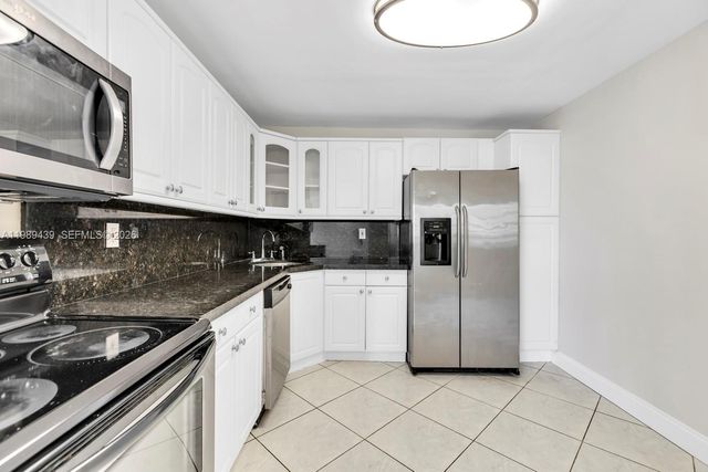 2750 NE 183rd St 806, Aventura, FL 33160